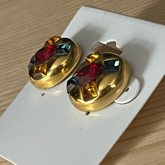 Napier Jewelry - Vintage signed Napier pierced earrings
